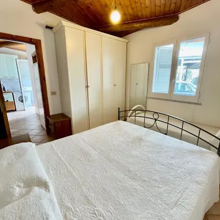 Apartment A Due Passi Dal Mare, Forio *